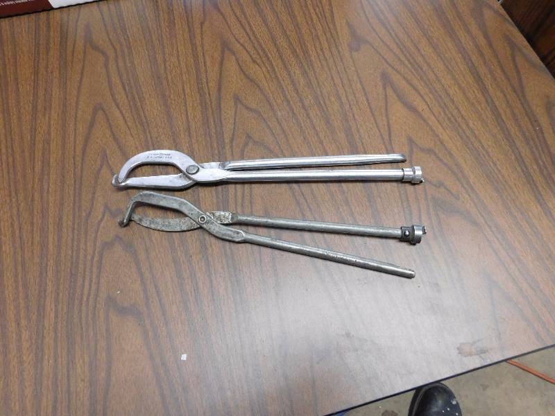 lot 69 image: 2 brake spring pliers one is a Craftsman one is K-D
