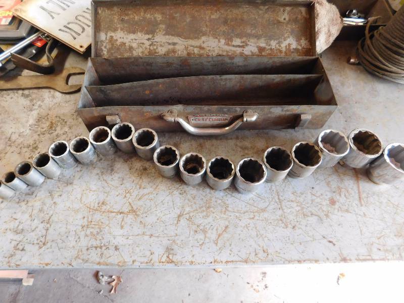 lot 6 image: 17 large Craftsman  sockets and toolbox