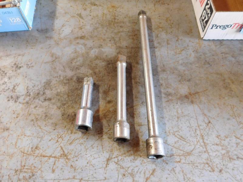 lot 151 image: 3 heavy duty extension bars 34 drive Craftsman