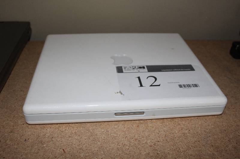 lot 12 image: Apple Ibook G4, as is for parts