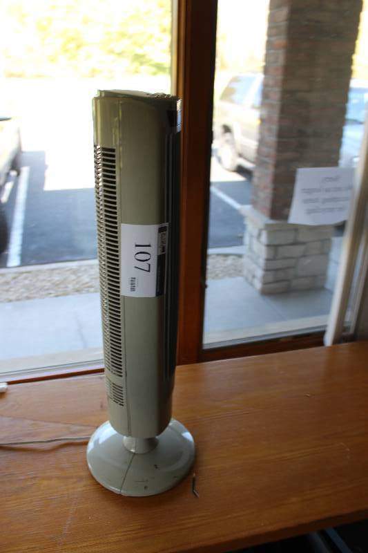 lot 107 image: towerr fan, tested and operational