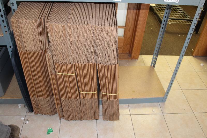 lot 139 image: new shipping boxes, misc sizes