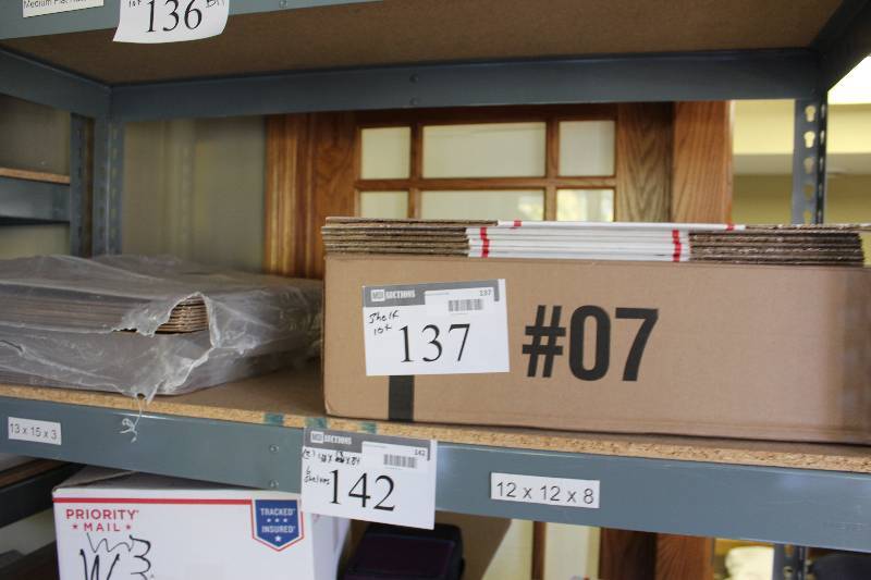 lot 137 image: new shipping boxes, misc sizes
