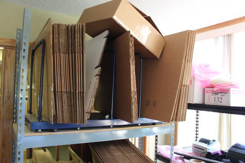 lot 133 image: new shipping boxes, misc sizes