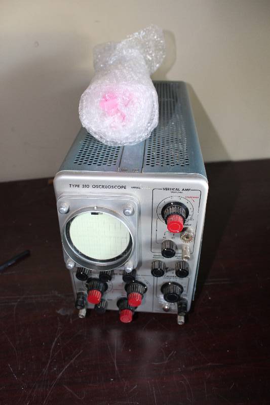 lot 94 image: Type 310 oscilloscope, tested and operational