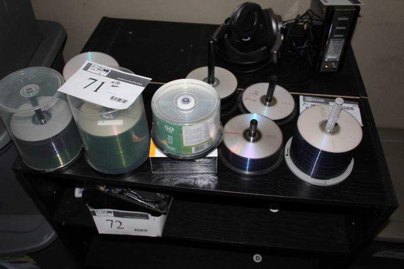 lot 71 image: blank cds and dvds, New never used.