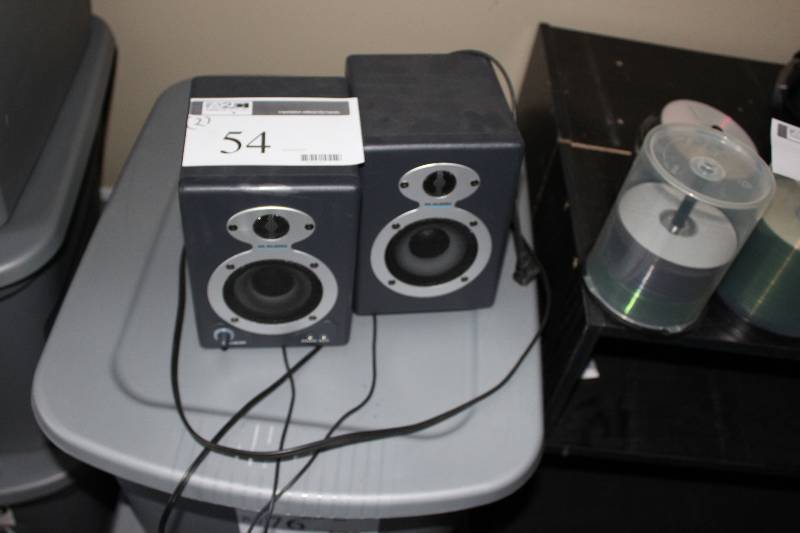 lot 54 image: M-audio studio pro 3 monitor speakers, tested and operational