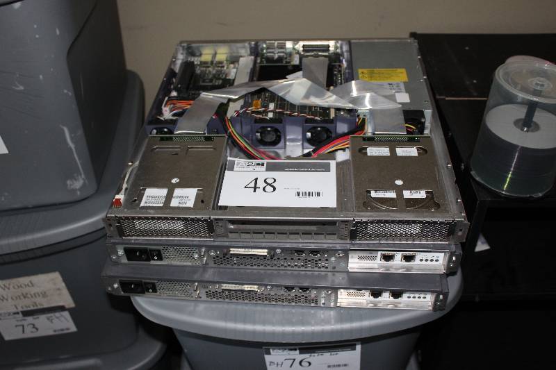 lot 48 image: 3 blade servers, as is for parts