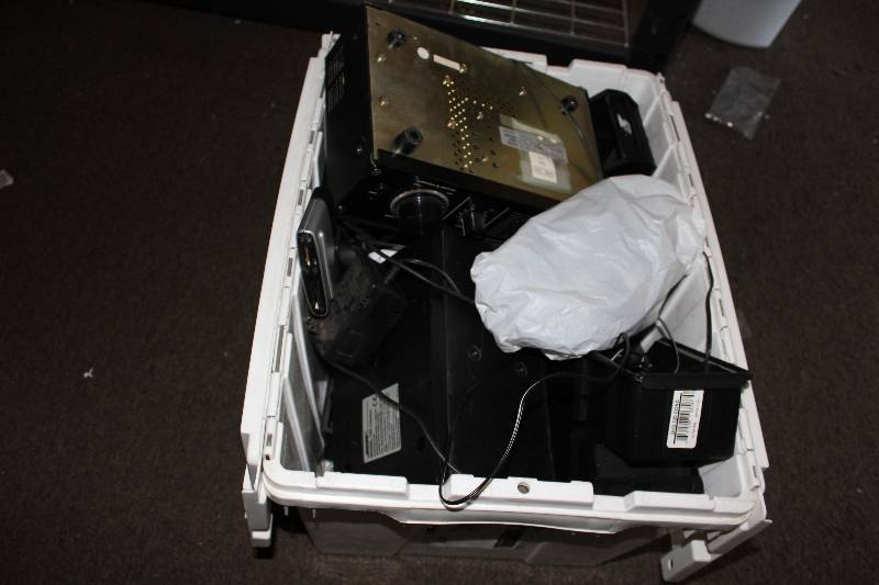 lot 46 image: Misc electronics as is for parts