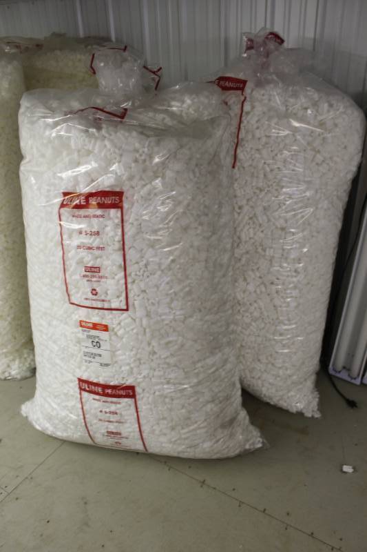 lot 161 image: biodegradable packing peanuts, new unopened