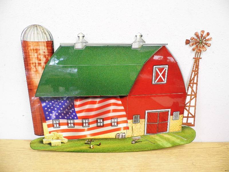 Metal Art - Barn