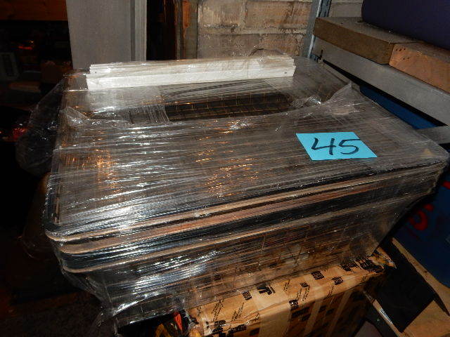 lot 45 image: 20in x 16in metal basket for storage with wall bracket