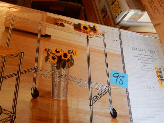 lot 98 image: Breakfast Bar