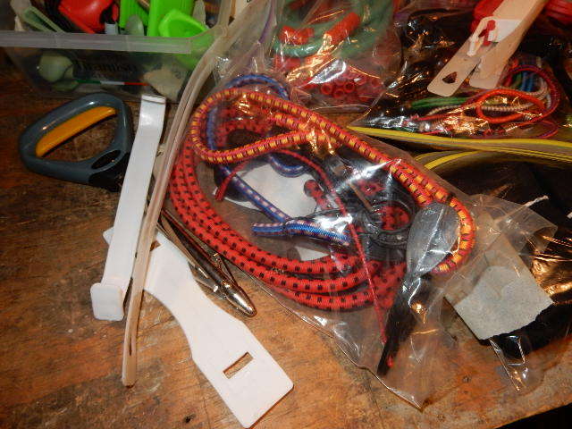 lot 172 image: BUNGEES, Tie Downs, Carrying Tools