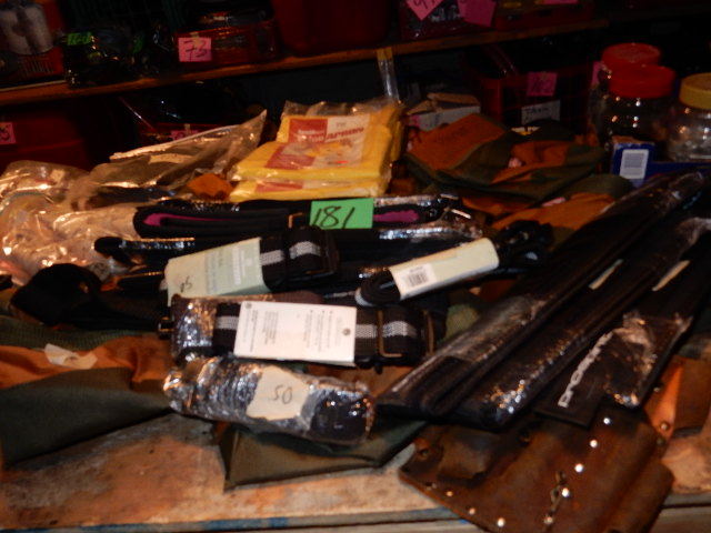 lot 181 image: BACK BELTS, Tool Belts, work aprons
