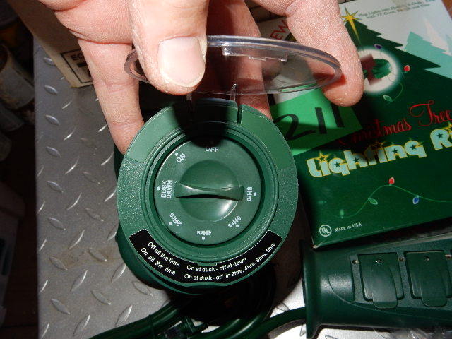 lot 211 image: Lighting Timers and fixtures