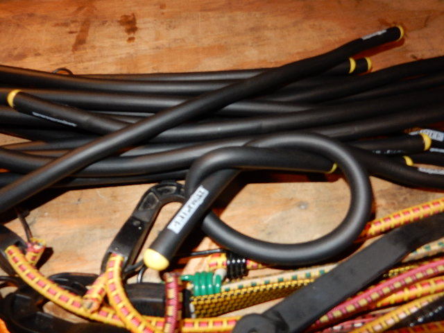 lot 222 image: Bungee cords and Grip twists