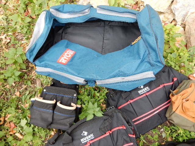 lot 246 image: Canvas and Nylon tool bags. RYOBI, HUSKY and others