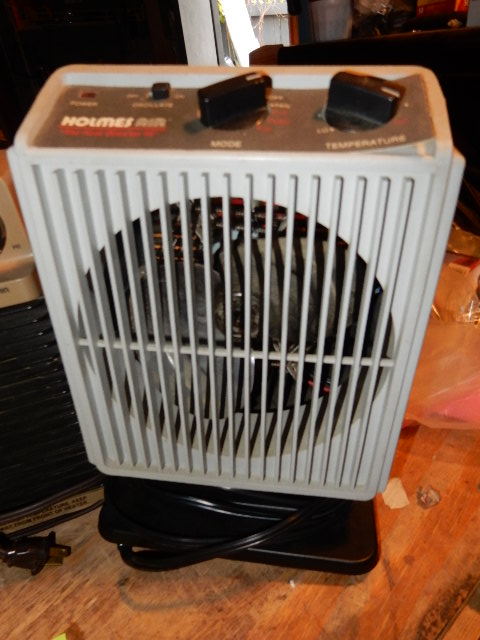 lot 259A image: 3, Electric Heaters