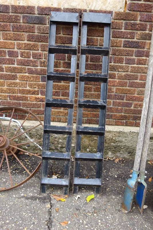 Trailer ramps