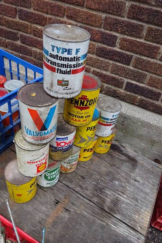 Full oil and transmaission cans vintage
