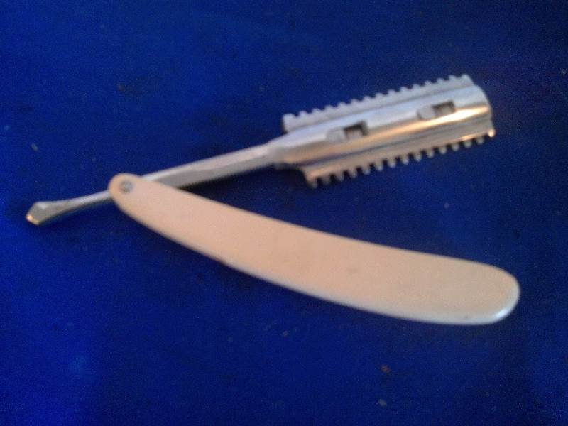 lot 77 image: cellutide trimmer