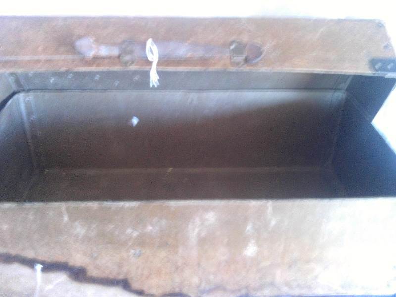lot 220 image: antique postal box