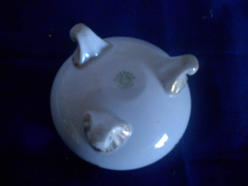 lot 251 image: hand painted nippon blowl