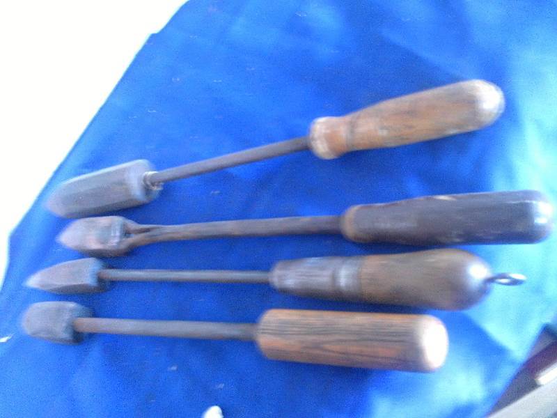 lot 282 image: 4 vintage brass tipped sodering irons