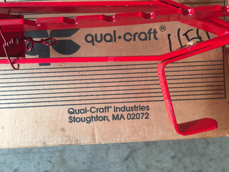 lot 48 image: New Qual Craft Ladder Jacks  Qty 2, model 2400