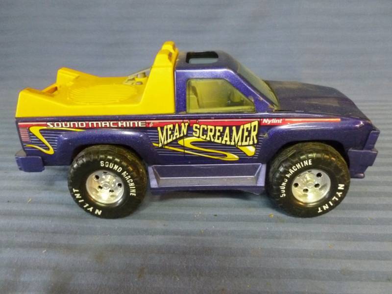 Nylint Truck