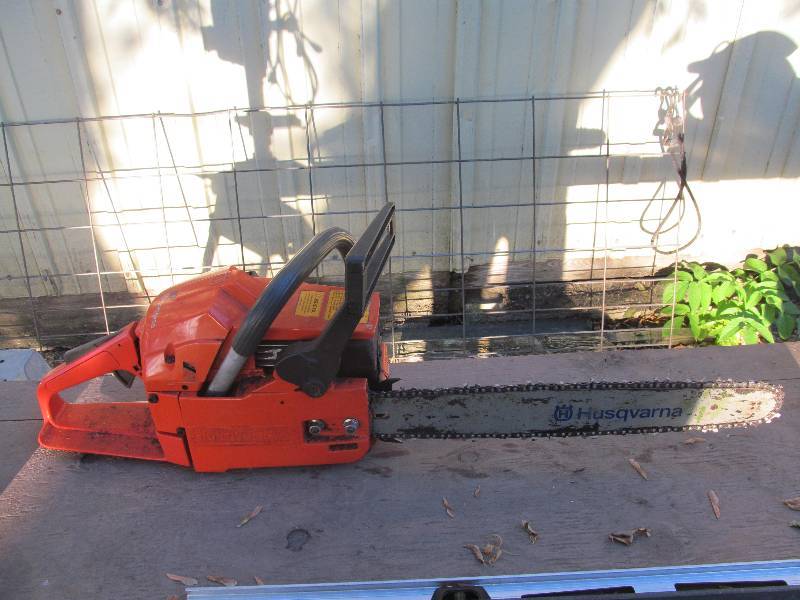lot 20 image: Husqvarna chain saw