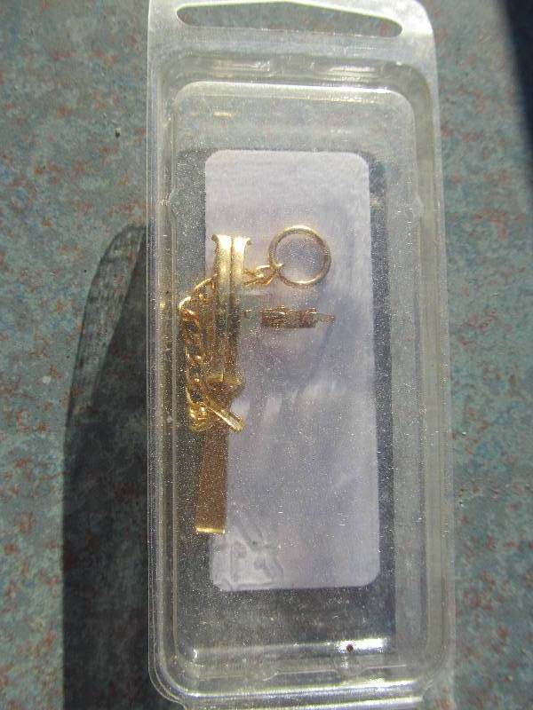 lot 47 image: Trapping trinquete