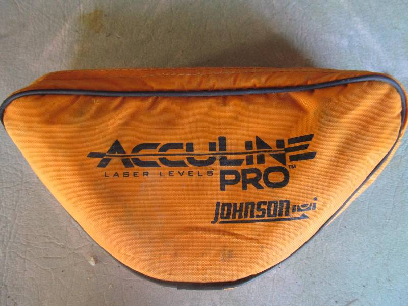 lot 62 image: Acculine level