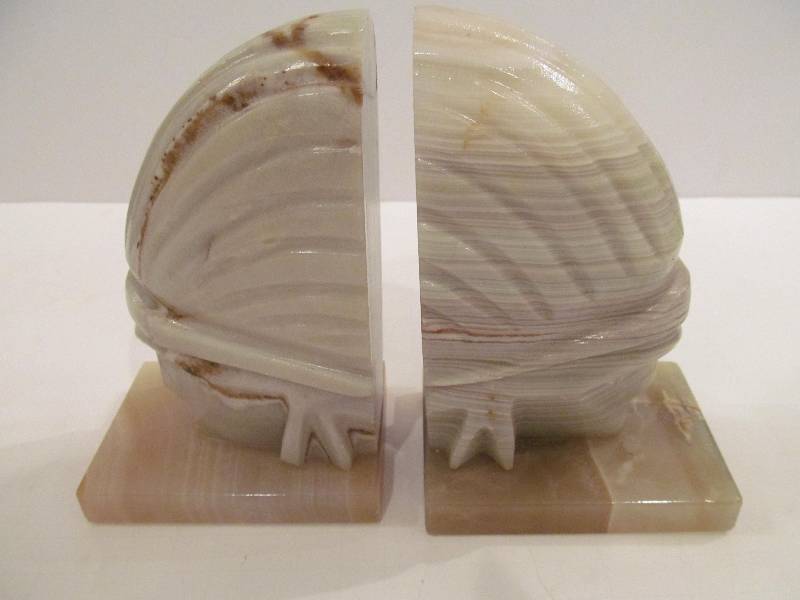 lot 77 image: Jade book ends