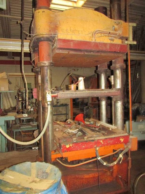 800 ton hydraulic press with heat. ...