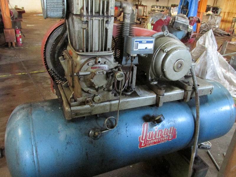 Large industrial grade Quincy air c...