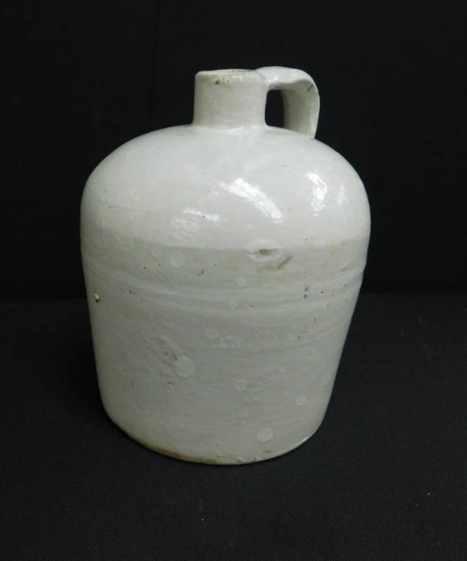 lot 3 image: nice white antique Minnesota Stoneware glazed jug