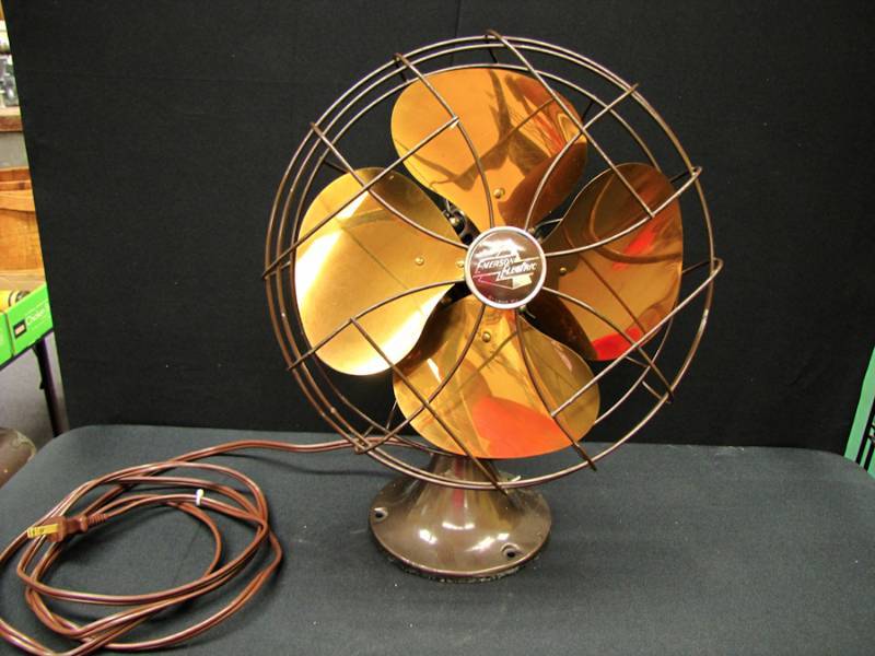 lot 125 image: Vintage Emerson Electric Brass Blade fan,  6250K