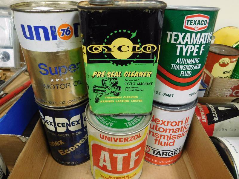 lot 19 image: misc oil cans advertising please see photos