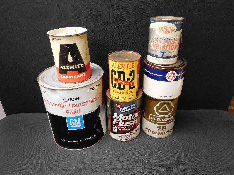 lot 21 image: vintage oilgas collectables