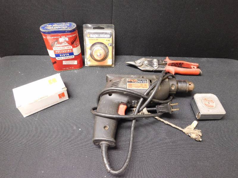 lot 24 image: SKILL drill, wire brush attachment, vintage Lasstik polishing cloth tin & more
