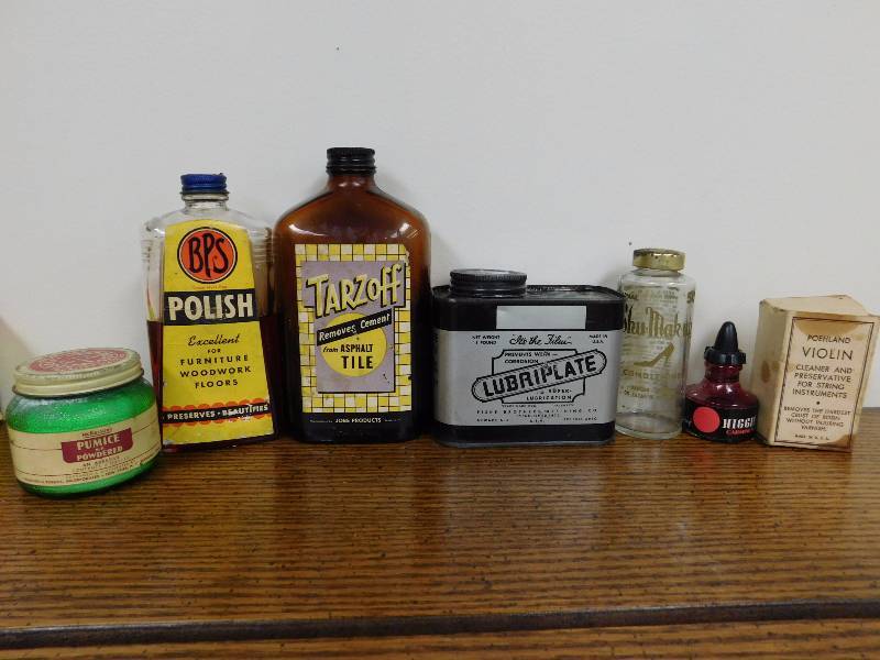 lot 32 image: interesting shop items with advertising see photos