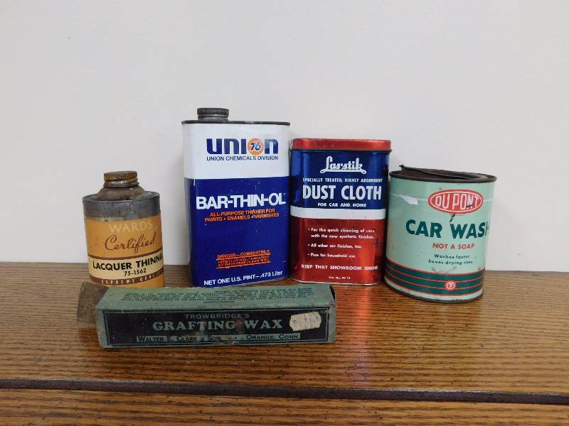 lot 33 image: oil can lot advertising