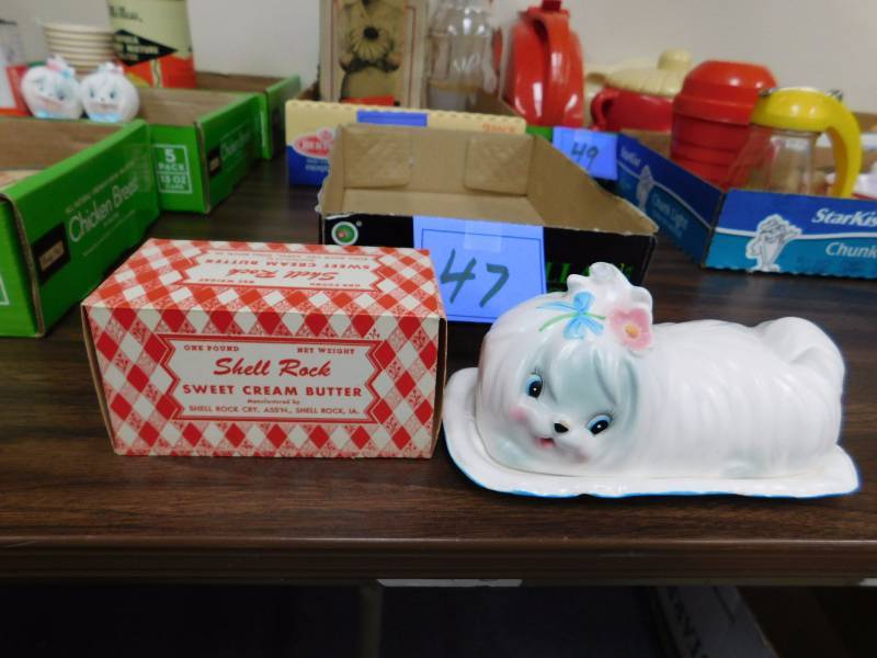 lot 47 image: LEFTON CHINA Mr. TOODLES butter dish and vintage Shell rock butter box