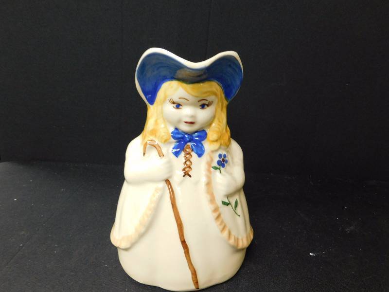 lot 66 image: Vintage Shawnee, Ceramic, Bo Peep Pitcher, USA, 1940s