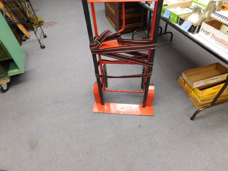 lot 102 image: heavy duty appliance furniture dolly with locking strap