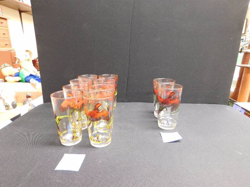lot 141 image: vintage collectible pheasant hunting drinking glasses