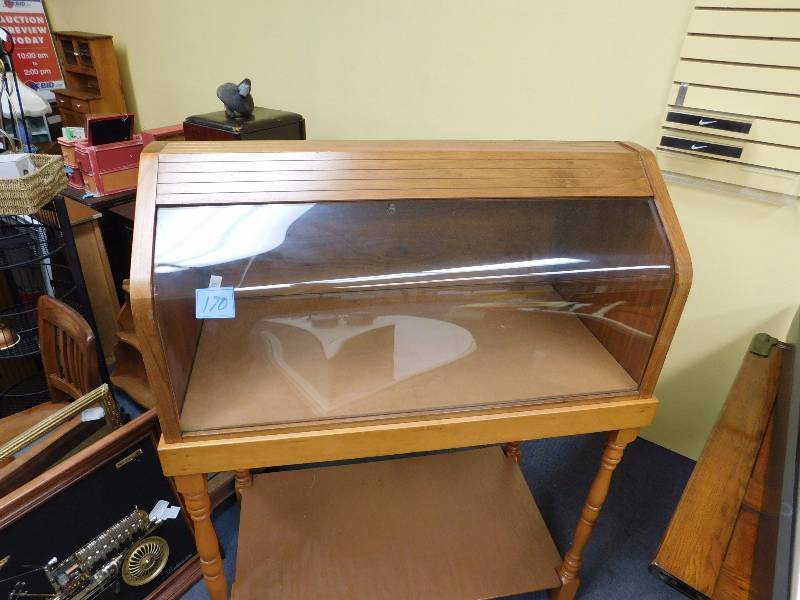 lot 170 image: display case curved front glass locking door in the back with light inside