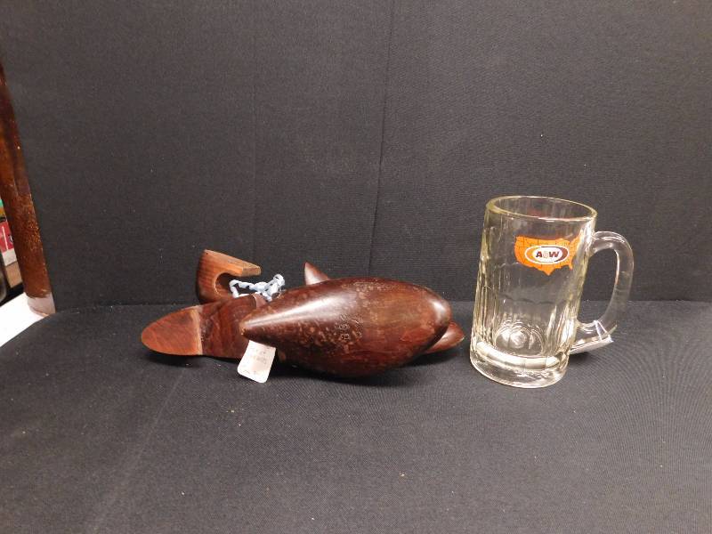 lot 195 image: vintage A&W mug and Walnut shoe lasts set